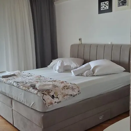 Linda 1 Apartamento Baška Voda