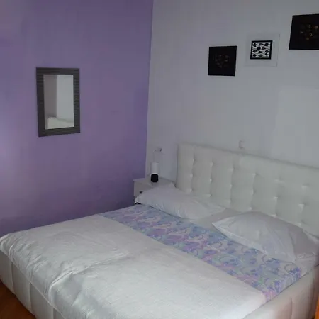 Apartment Linda 1 *